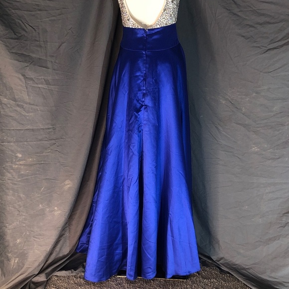Elegant Blue and Silver Women's Formal Dress - Picture 11 of 16